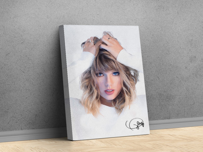 Taylor Swift- Blue Eyes Canvas